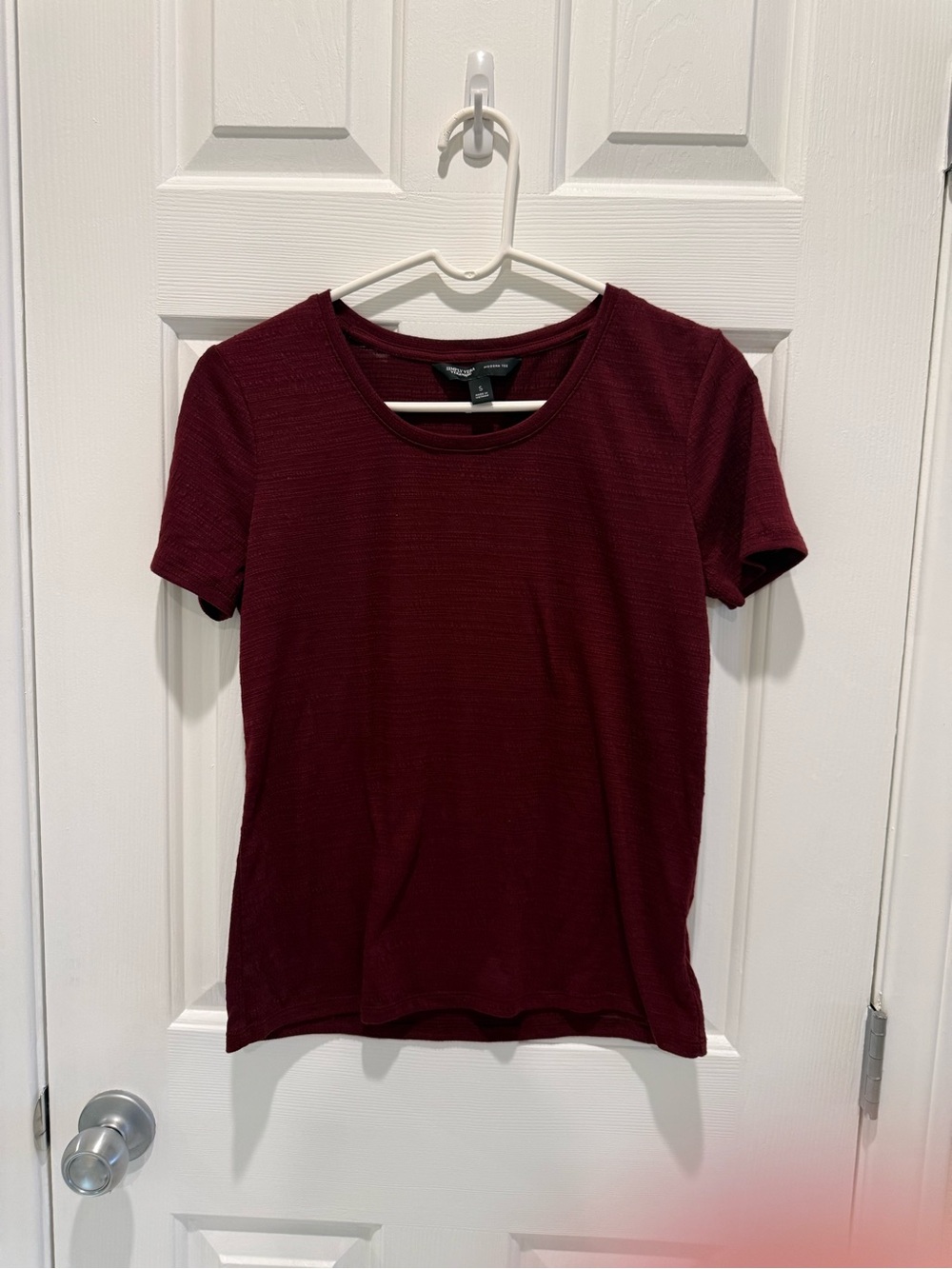 Simply Vera Vera Wang Women's Short Sleeve Crewneck Top - Burgundy